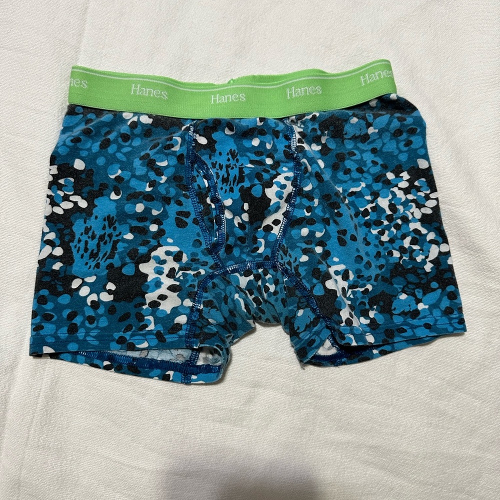 Boy's boxer (size M) Hanes Brand